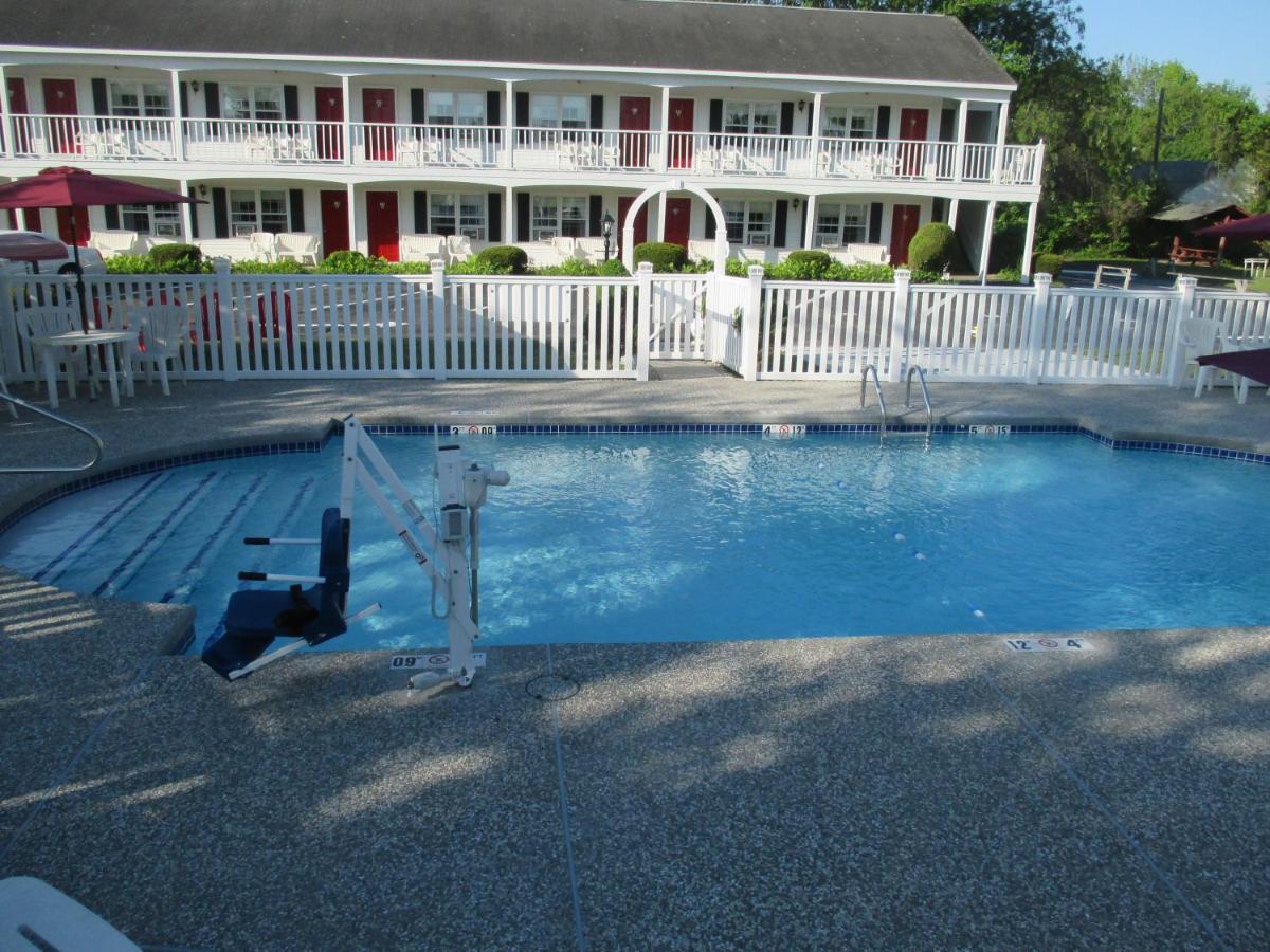 Long Beach Motor Inn Йорк Экстерьер фото